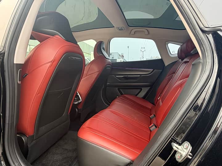 Фото 8 - XPeng P7