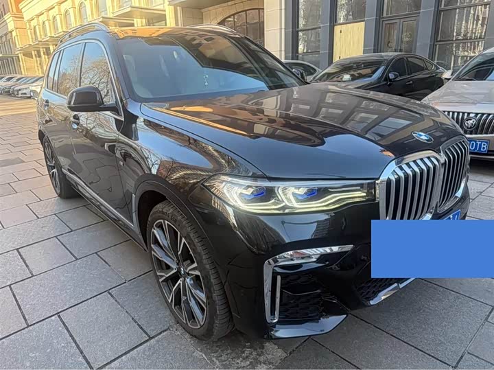 Фото 6 - BMW X7