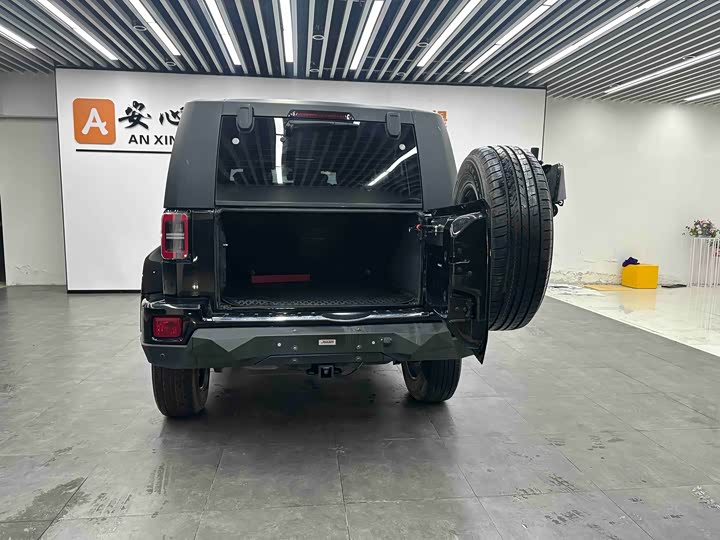 Фото 5 - BAIC Beijing BJ40