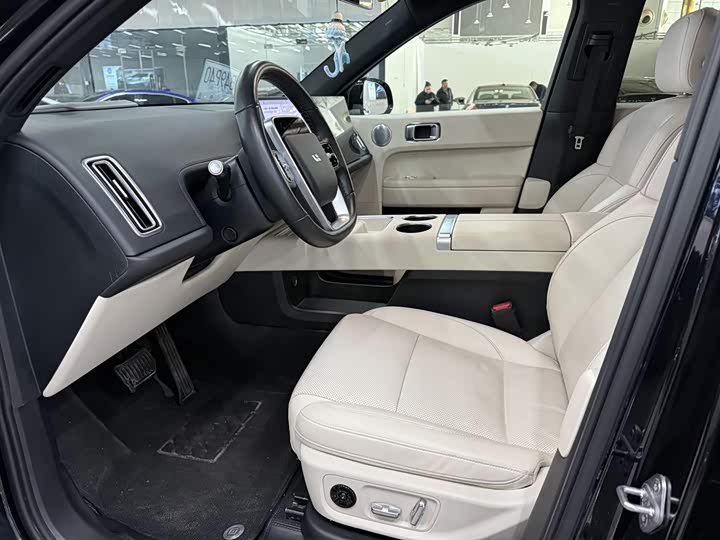 Фото 2 - LiXiang L6