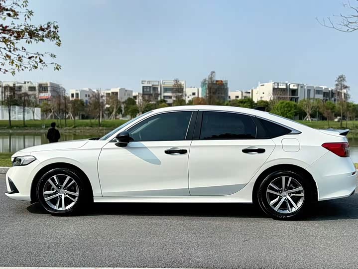 Photo 3 - Honda Civic