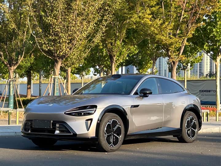 Фото 1 - Xiaomi YU7