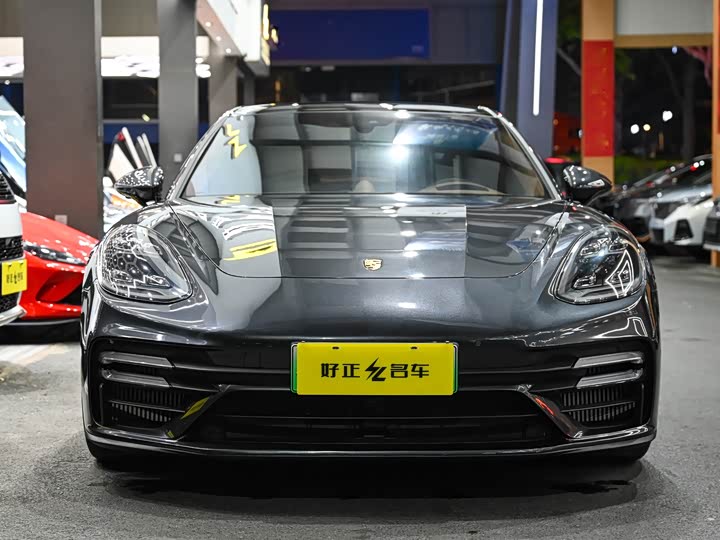 Фото 2 - Porsche Panamera Hybrid