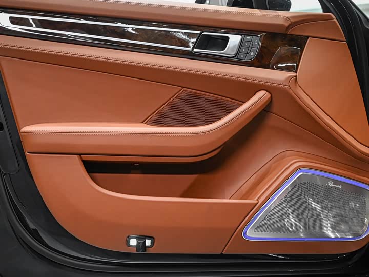 Фото 6 - Porsche Panamera Hybrid