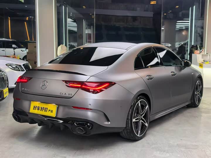 Фото 8 - Mercedes-Benz CLA-Class AMG