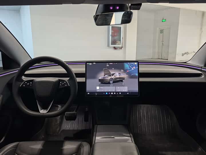 Фото 4 - Tesla Model 3