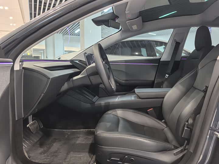 Фото 7 - Tesla Model 3