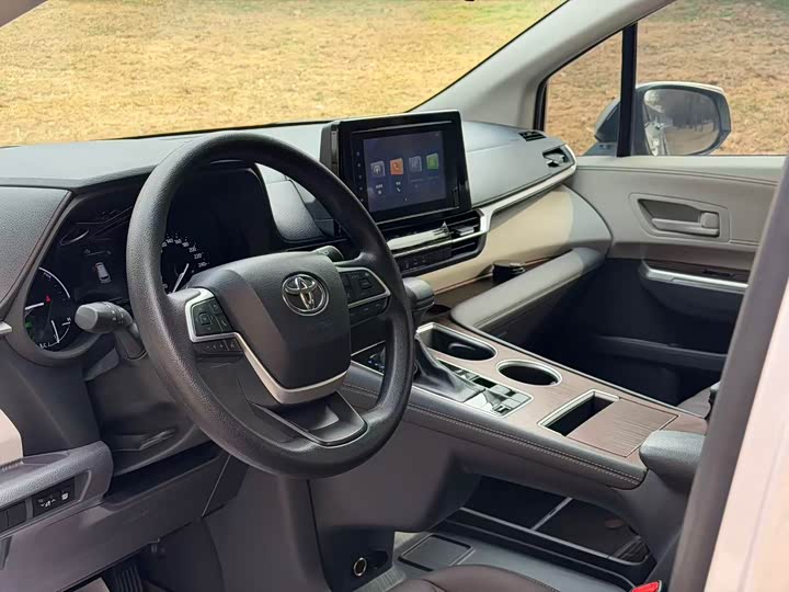 Toyota Sienna 2021 2021款 2.5L混动 舒适版