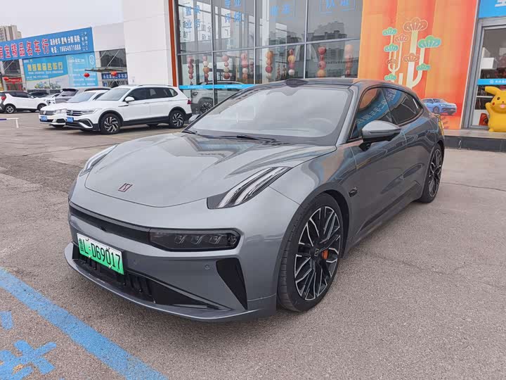 Фото 1 - Zeekr 001