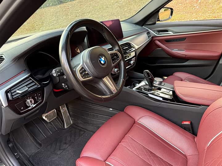 Photo 7 - BMW 5 Series