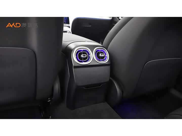 Фото 9 - Mercedes-Benz C-Class Hybrid