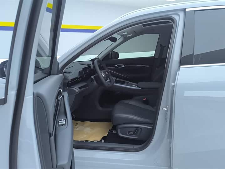 Фото 9 - Geely Galaxy E5