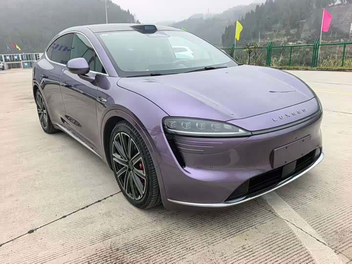 Фото 2 - Luxeed R7