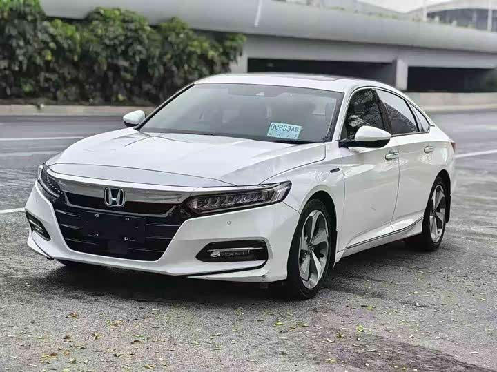 Фото 1 - Honda Accord