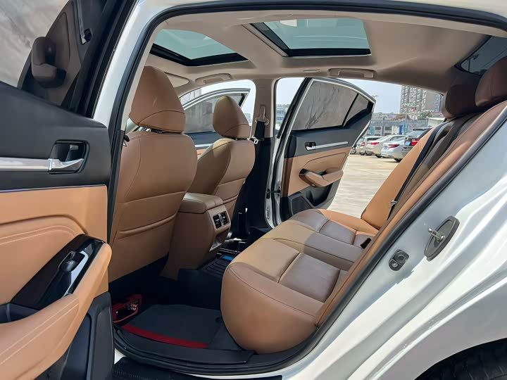 Фото 6 - Nissan Teana