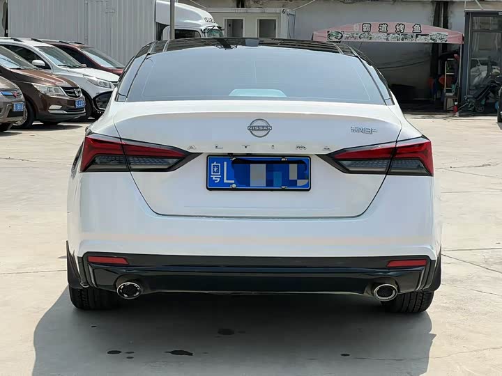 Фото 8 - Nissan Teana