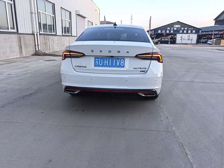 Фото 6 - Skoda Octavia Pro