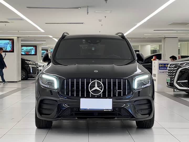 Photo 2 - Mercedes-Benz GLB-Class AMG