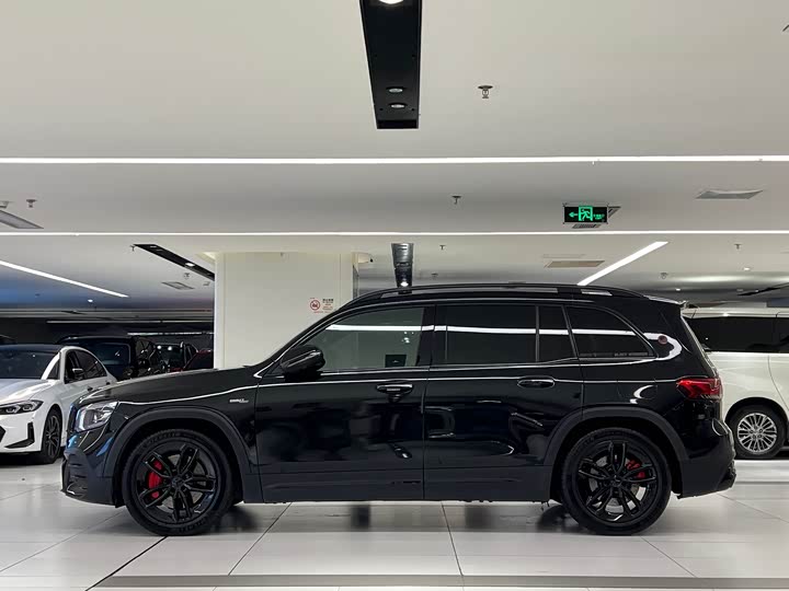 Photo 7 - Mercedes-Benz GLB-Class AMG