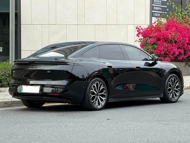 Фото 5 - Zeekr 007