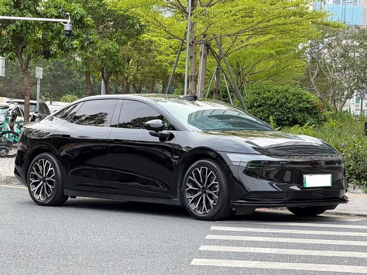 Фото 6 - Zeekr 007