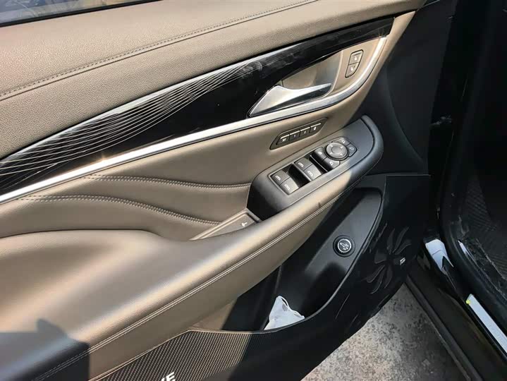 Фото 7 - Buick Enclave