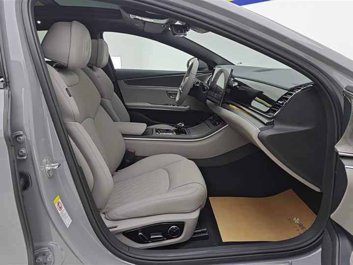 Фото 8 - BYD Han