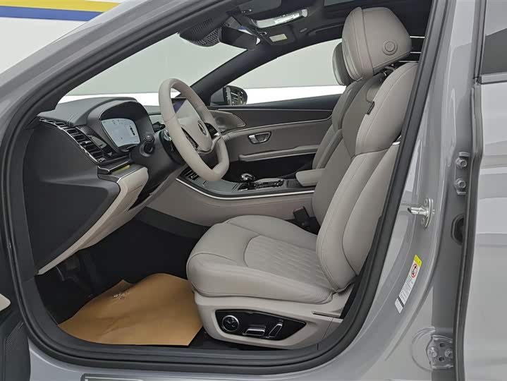 Фото 9 - BYD Han