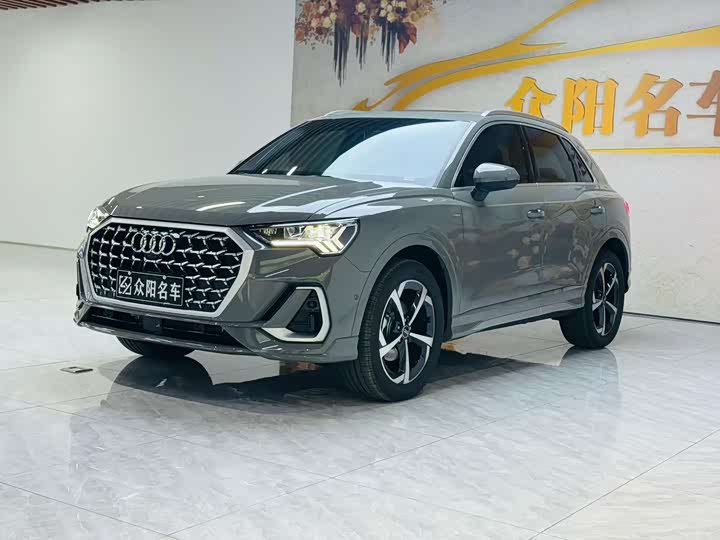 Фото 1 - Audi Q3
