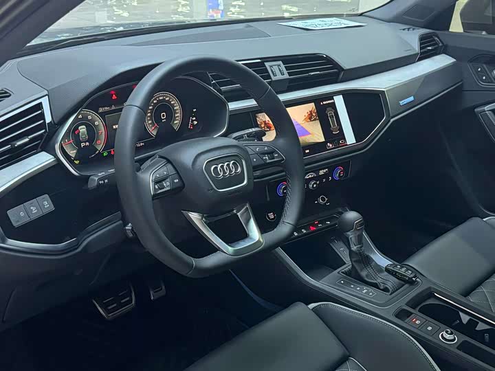 Фото 5 - Audi Q3