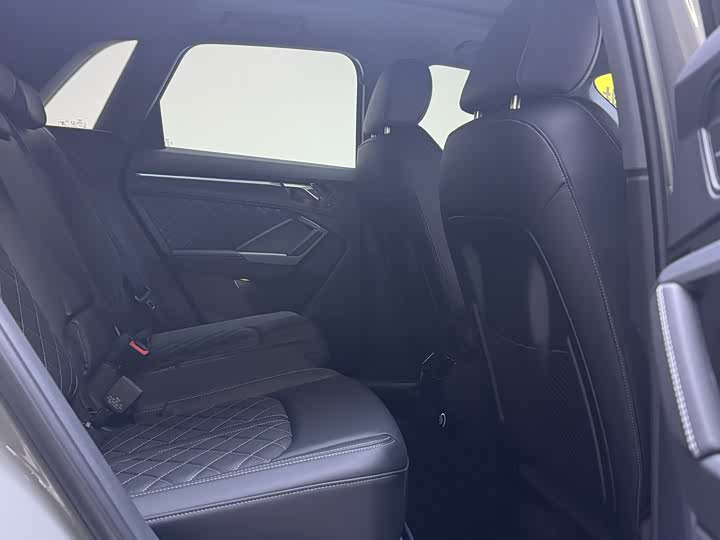 Фото 6 - Audi Q3