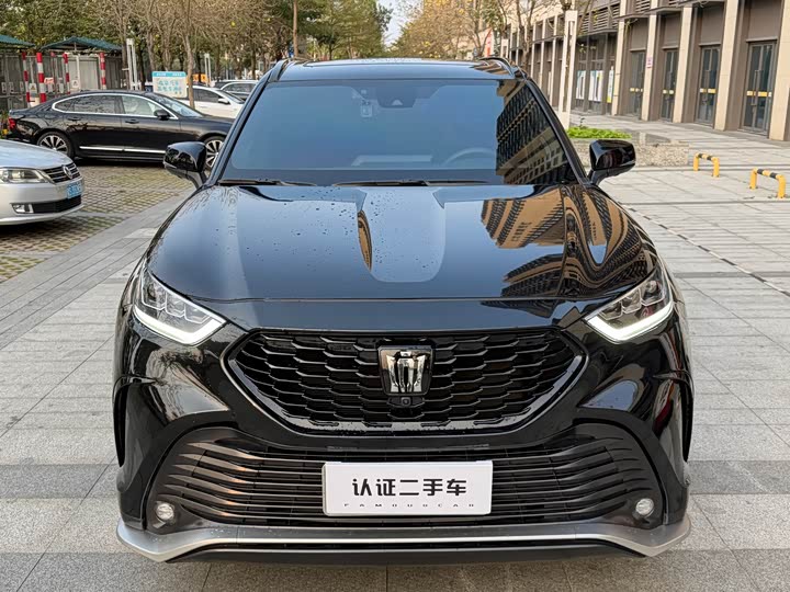 Фото 2 - Toyota Crown Kluger