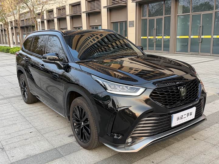 Фото 3 - Toyota Crown Kluger