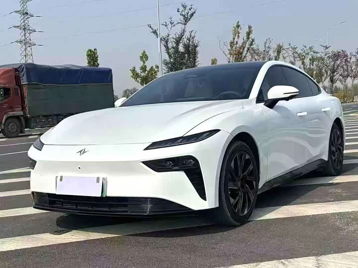 Фото 1 - Dongfeng Yipai eπ 007