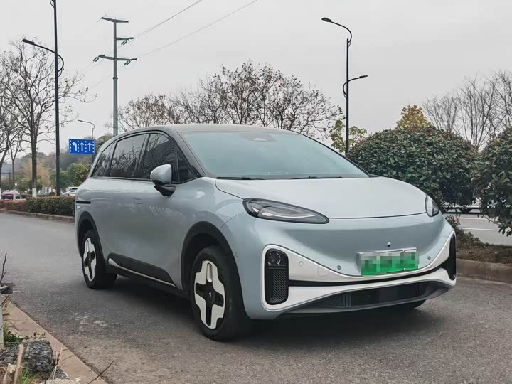 Photo 3 - BAIC Arcfox Kaola