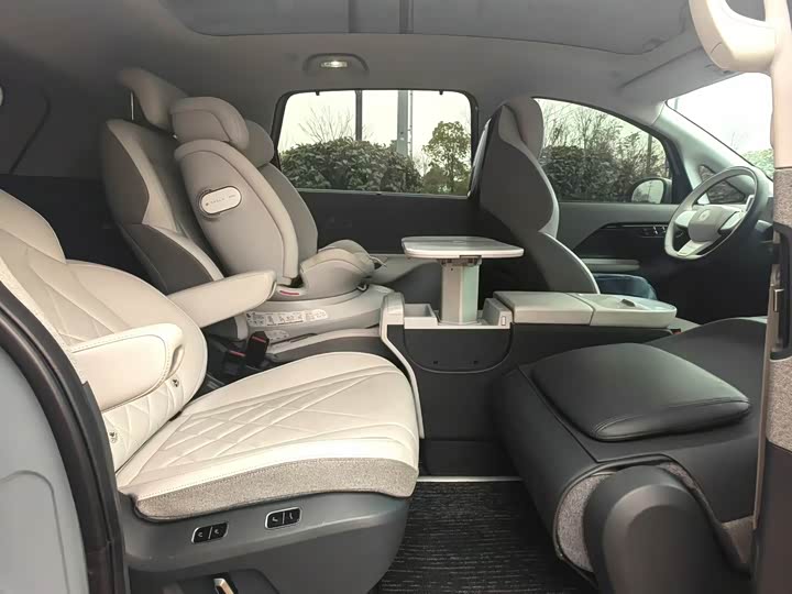 Photo 5 - BAIC Arcfox Kaola