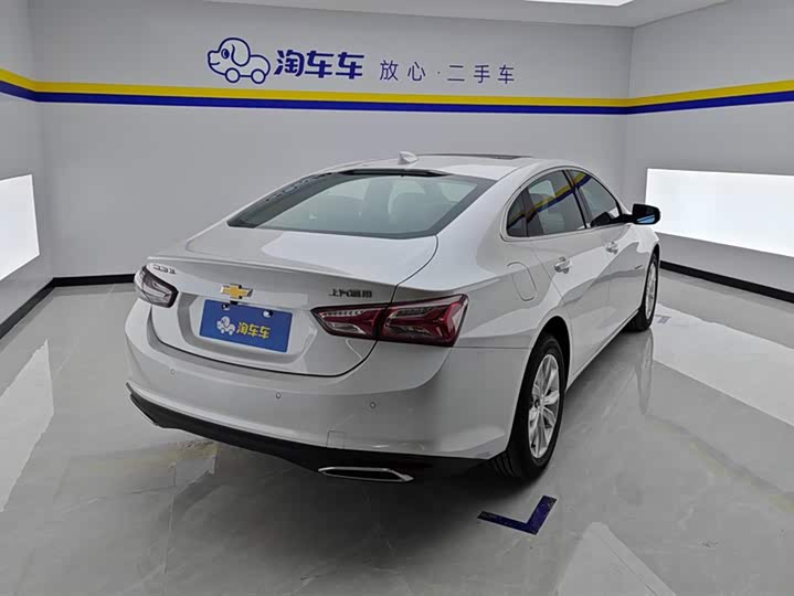 Фото 3 - Chevrolet Malibu XL