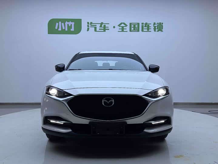 Photo 5 - Mazda CX-4