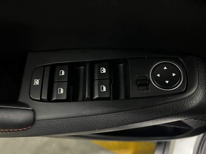 Фото 9 - Kia KX3