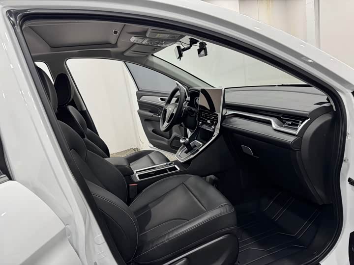 Фото 4 - Haval M6