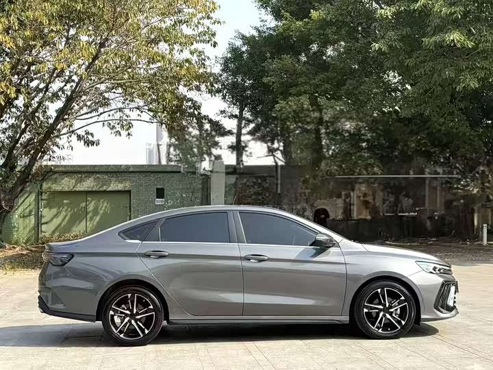 Photo 7 - Geely Binrui