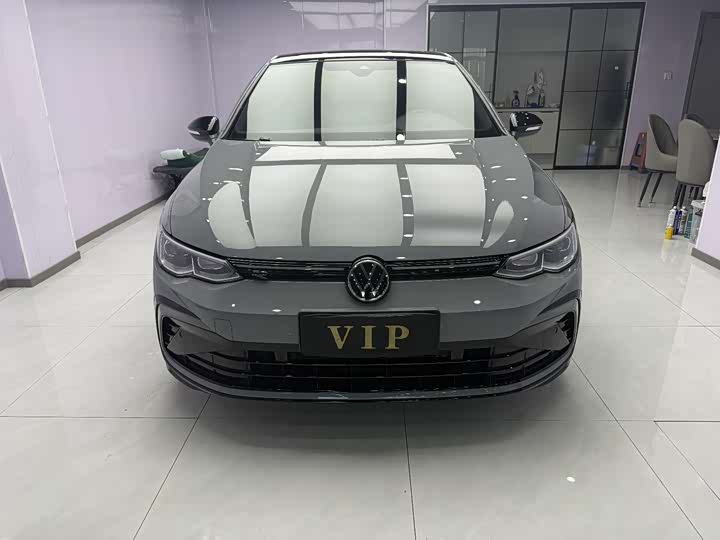 Фото 2 - Volkswagen Golf