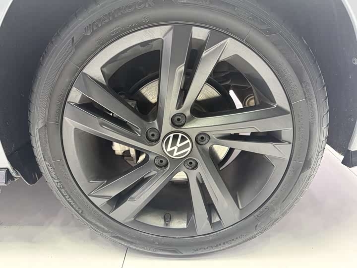 Фото 6 - Volkswagen Golf