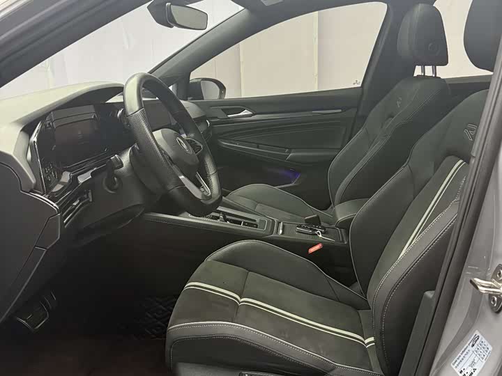 Фото 9 - Volkswagen Golf