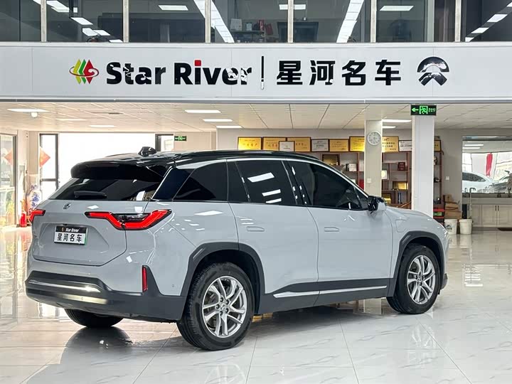 Фото 4 - Nio ES6