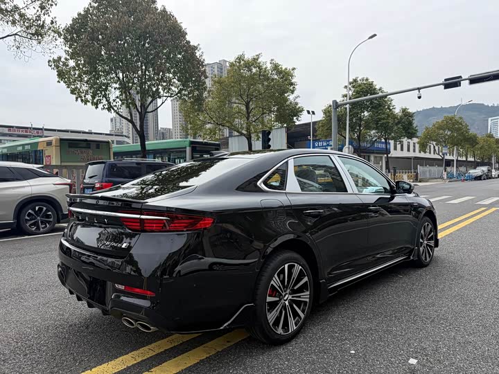 Photo 5 - Geely Preface