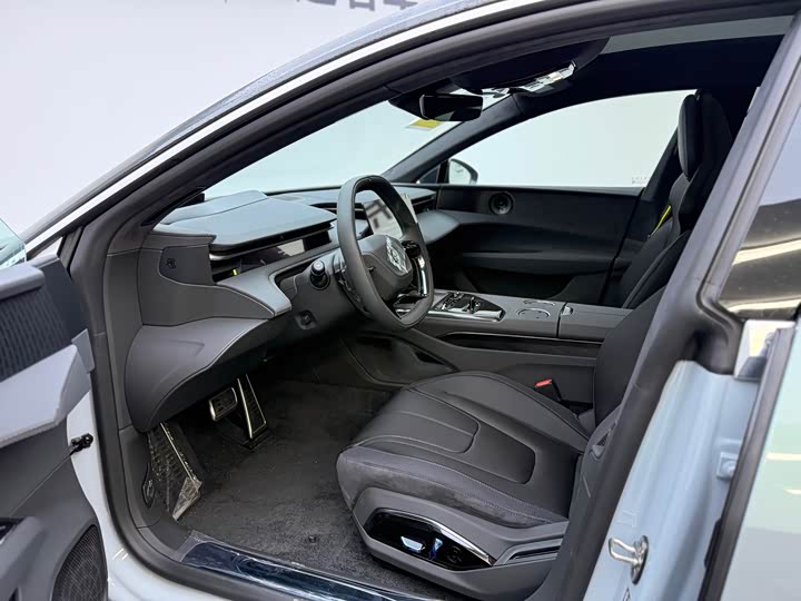 Фото 9 - Lotus Emeya