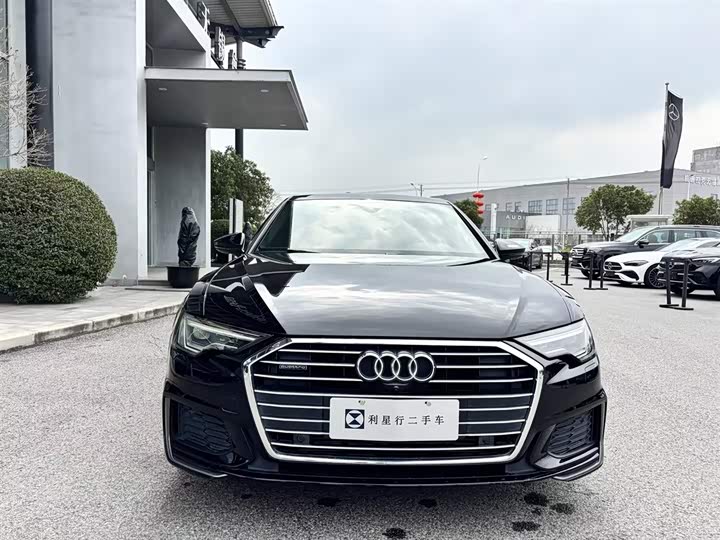 Фото 3 - Audi A6L