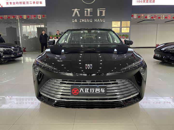 Photo 2 - Buick LaCrosse