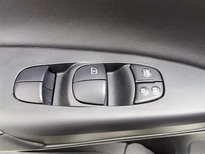 Photo 9 - Nissan Sylphy